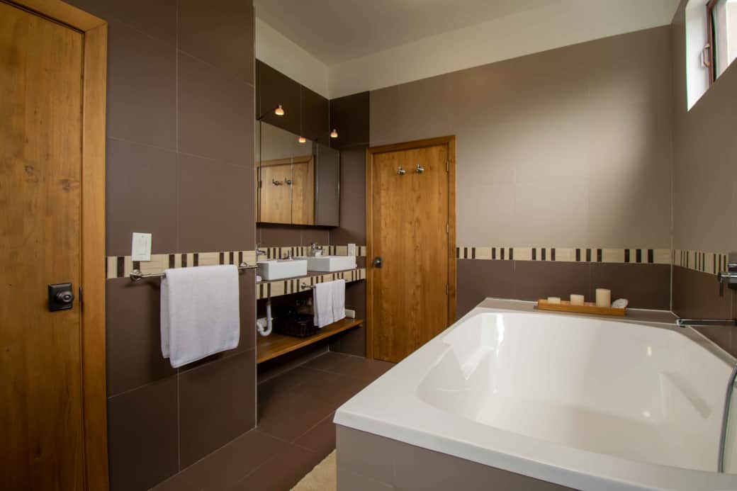 Hotel Contractor